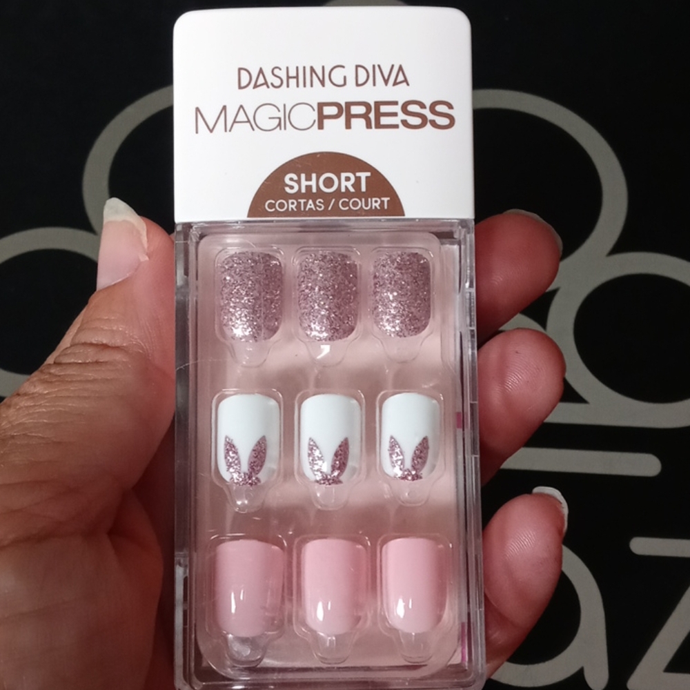 Honey bunny nails press on nails  (new)